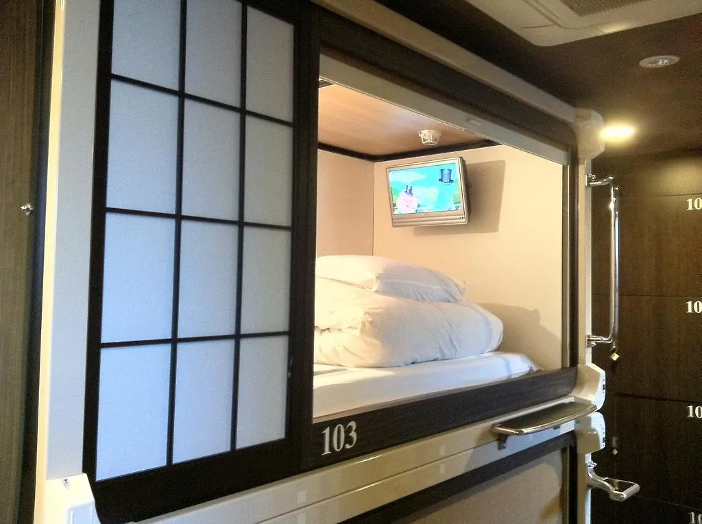 Capsule Ryokan 京都市 カプセルホテル