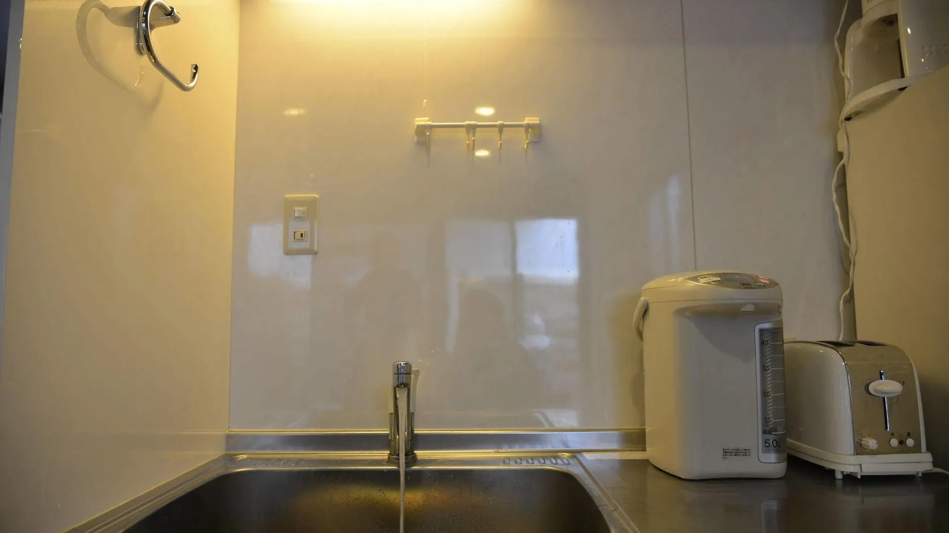 カプセルホテル Capsule Ryokan 京都市 日本